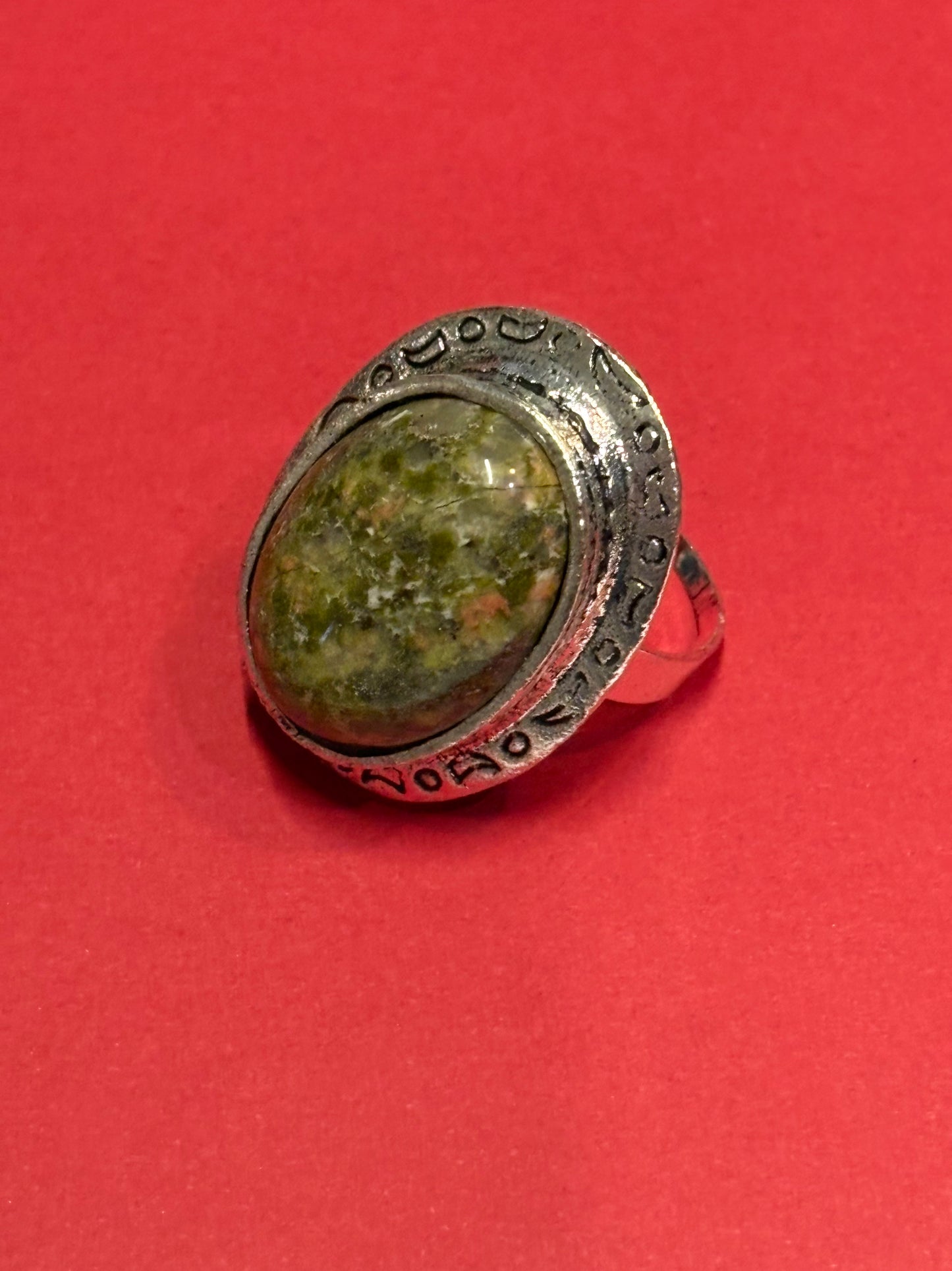 MAD MEN: Megan Draper Mid-Century adjustable silver Stone Ring