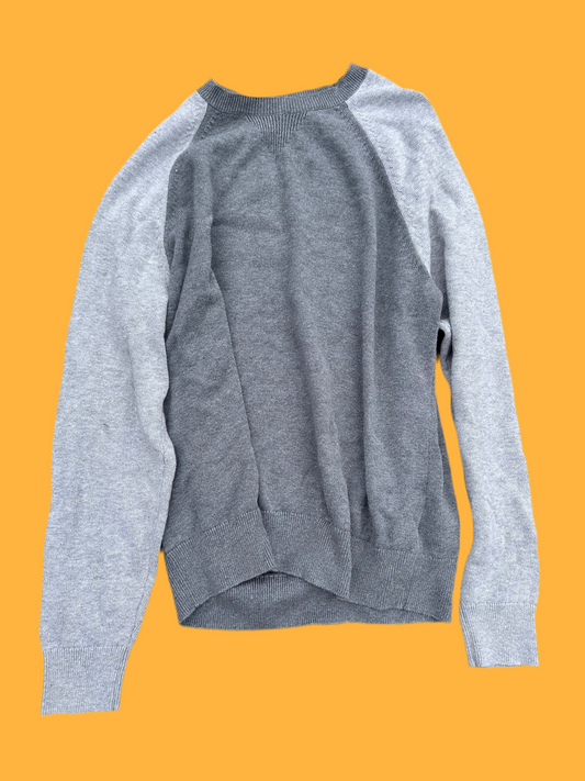 HOUSE: Dr Robert Chase HERO BROOKS BROTHERS Crewneck Sweater (M)