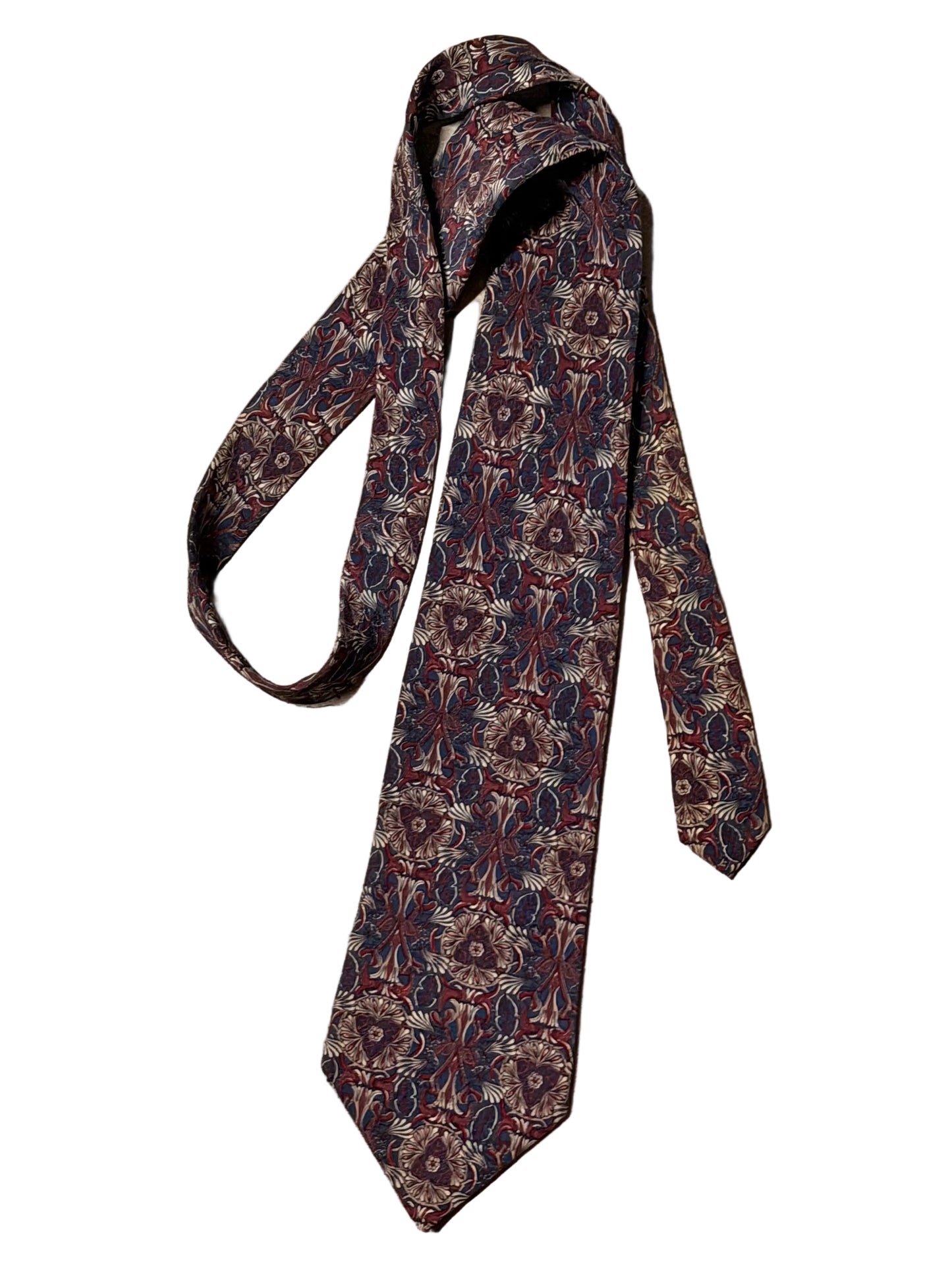 THE OFFICE: Oscar’s Production used Necktie