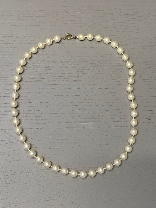 TRUE BLOOD: Sophie-Anne Leclerq HERO Pearl Necklace