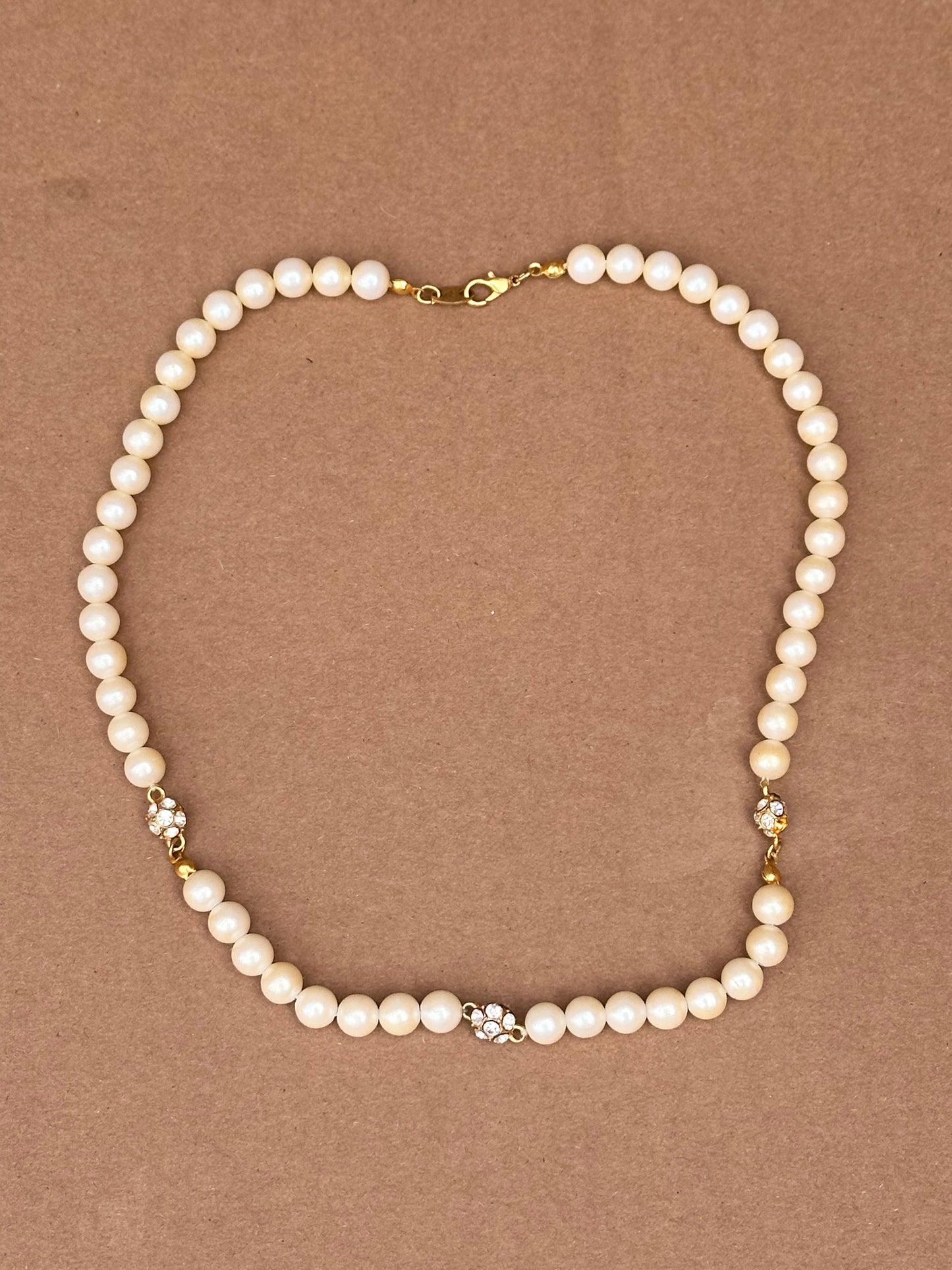 MAD MEN: Peggy Olson's 1960s Necklace Collection