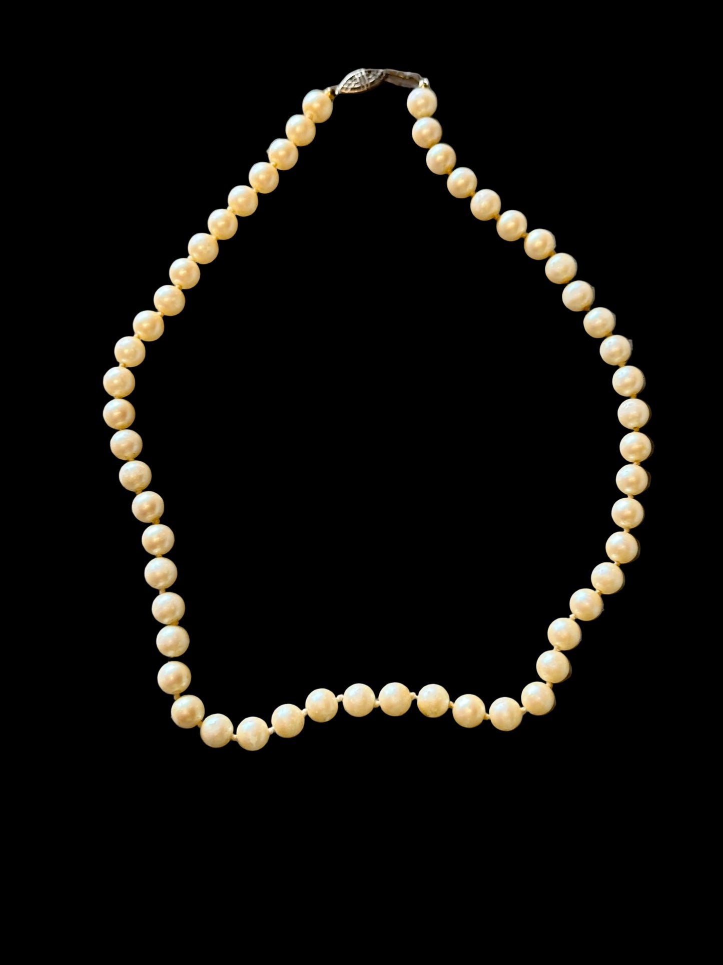 MAD MEN: Joan Harris' Vintage White Pearl Necklace