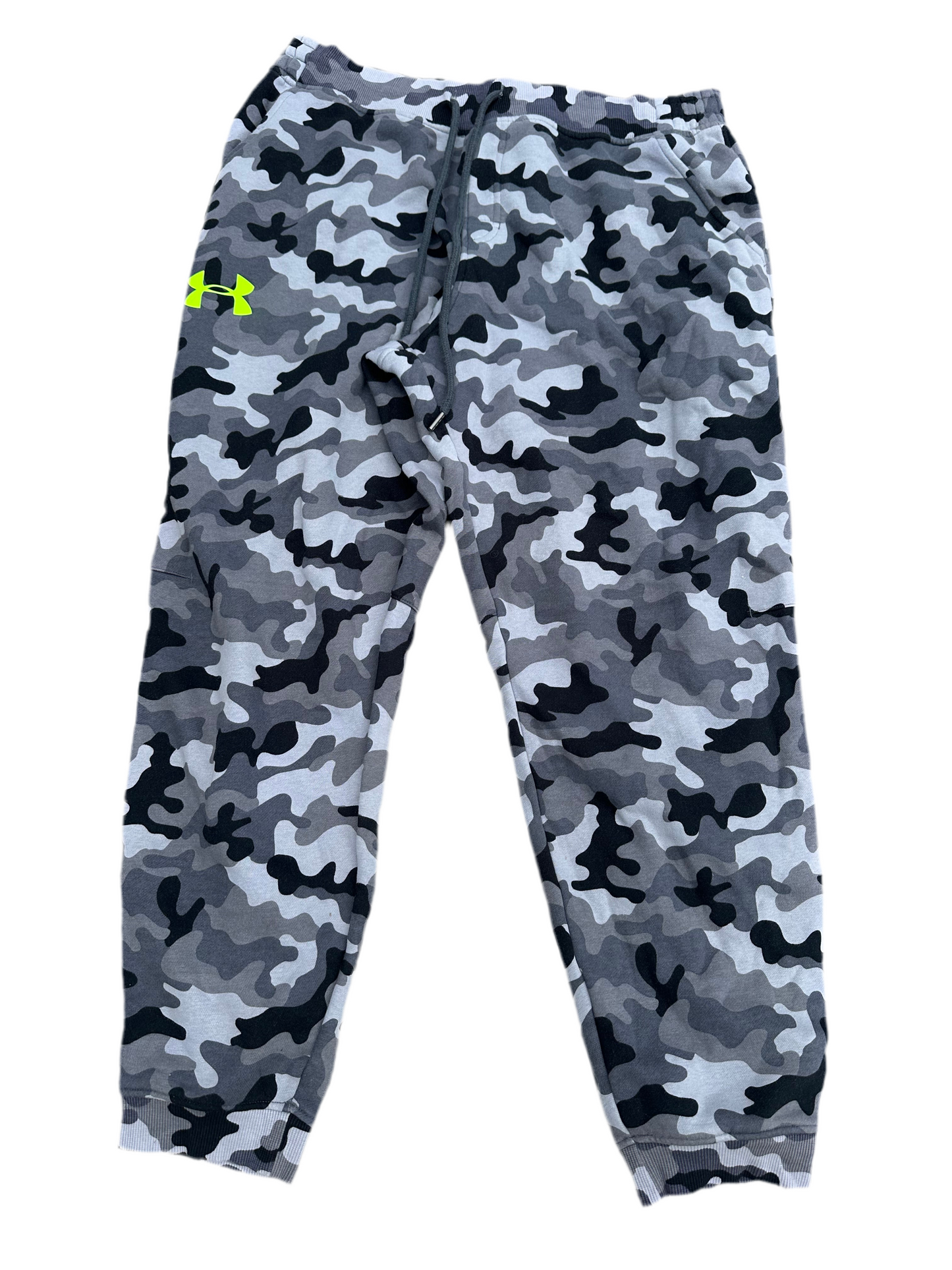 BALLERS: Spencer's Under Armour grey Camo Athletic Pants (XXL)