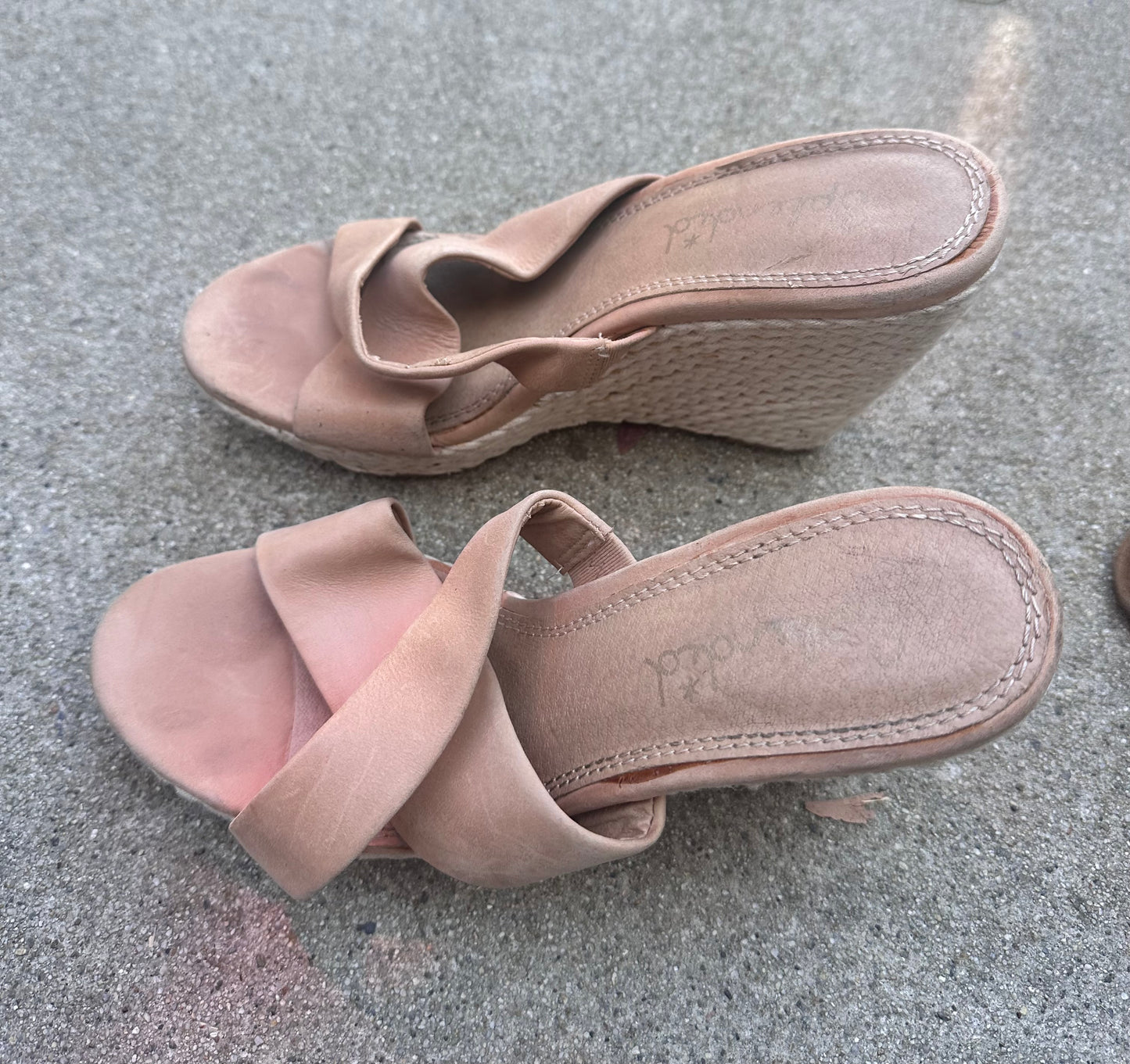 NEW GIRL: Jessica Day's HERO Footwear (7/8)