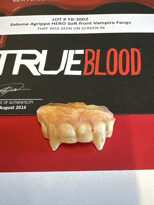 TRUE BLOOD: Salome Agrippa HERO Soft front Vampire Fangs