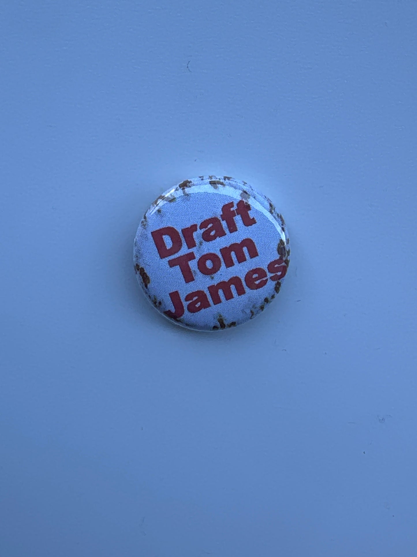 VEEP: Tom HERO x-small Campaign Pin from Season 6