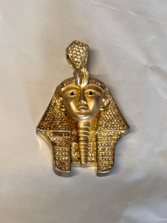 30 ROCK: Tracey's Frosted Gold Pharos Necklace Charm