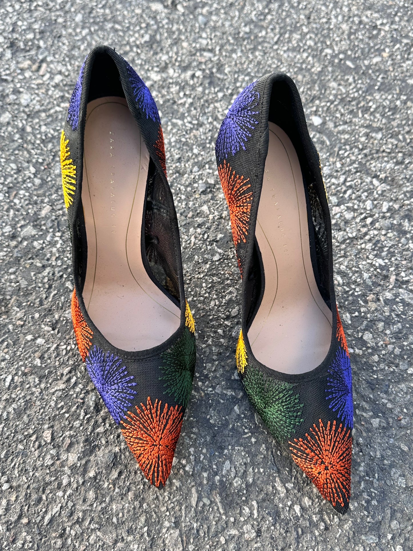 TMP: Mindy's Screen-used High Heel Shoes (9.5)
