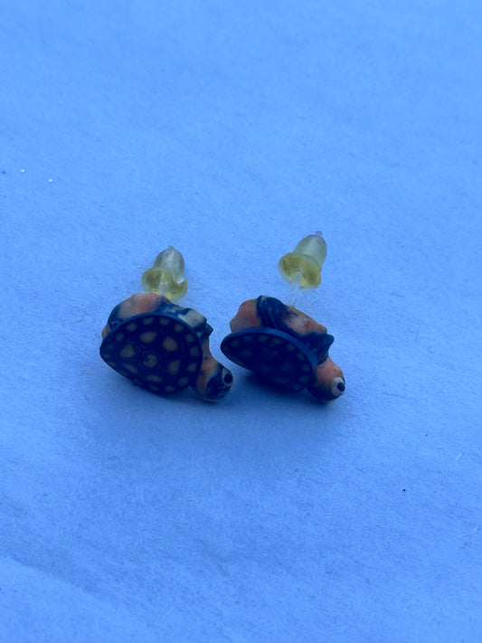 NEW GIRL: Jessica Day Turtle Earrings