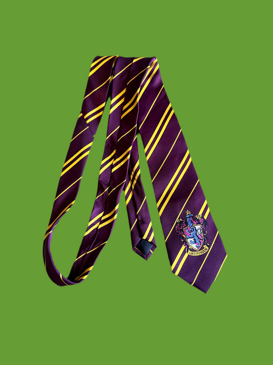 SILICON VALLEY: Richard’s Light Maroon & Yellow Harry Potter Cardigan