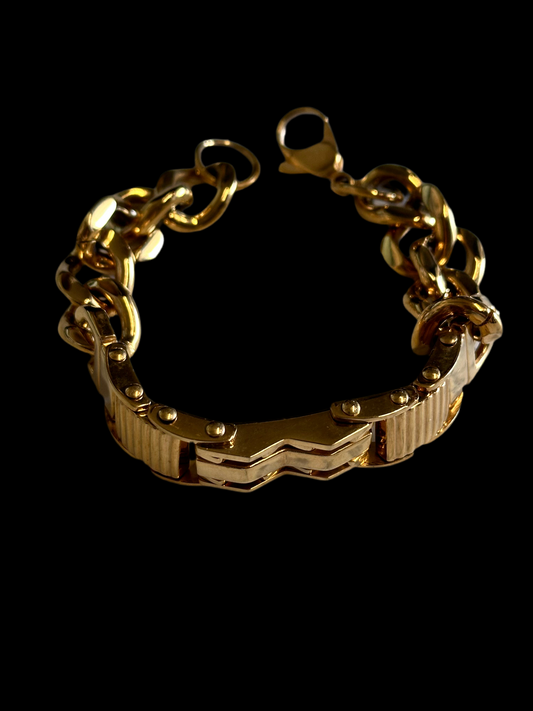 SHADES OF BLUE: Woz's Gold Bracelete