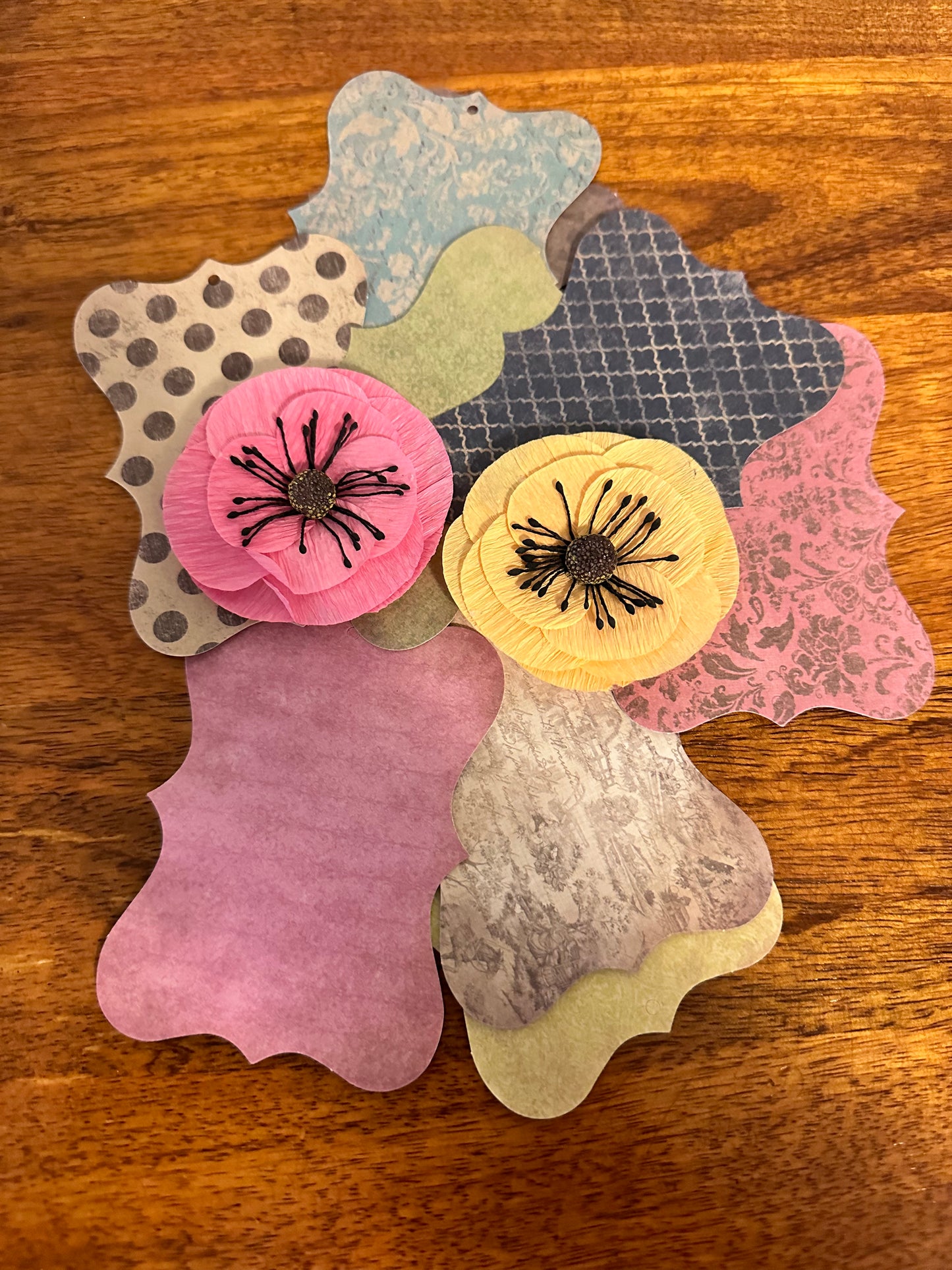 THE OFFICE: Erin Hannon's Tags and Flowers Decoration