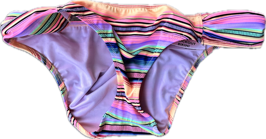 NEW GIRL: Jessica Day's used Bikini Tops & Bottons