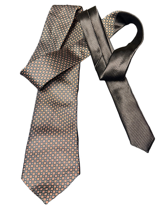 THE OFFICE: Creeds Production used Necktie