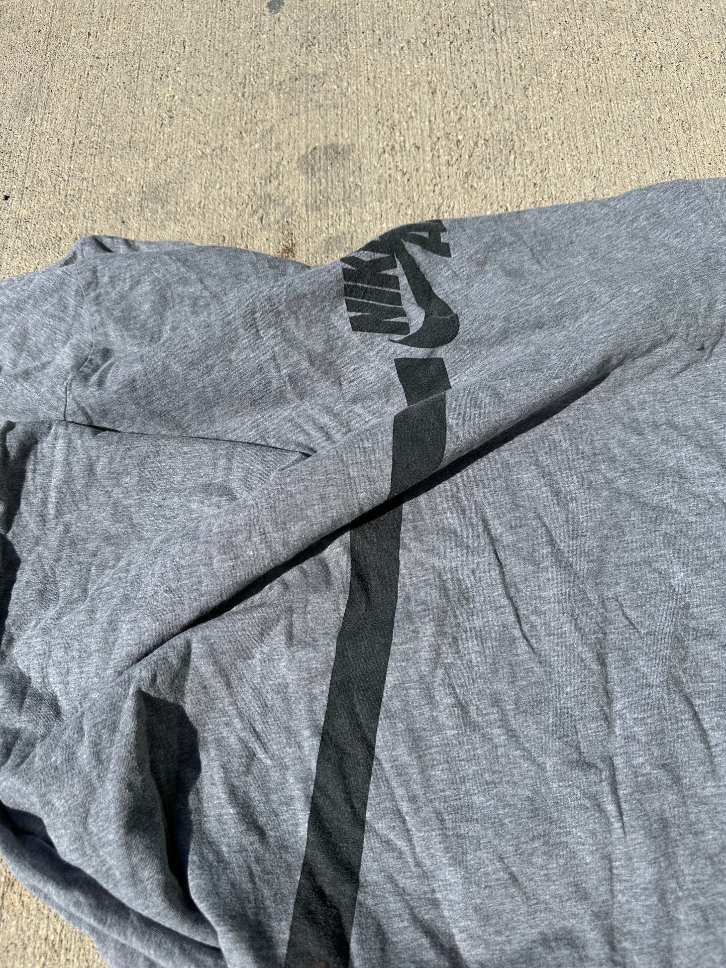 BALLERS: Ricky Jarret’s NIKE T-Shirt (L)