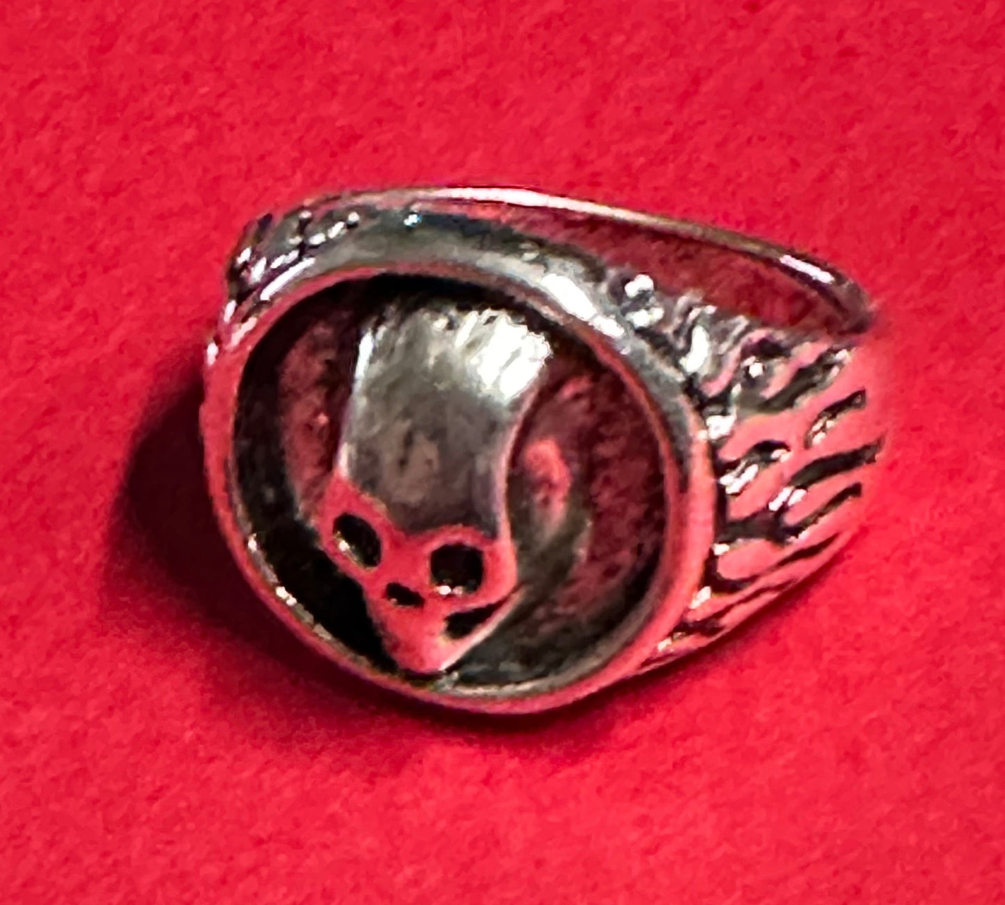 SONS OF ANARCHY : Gemma’s Reaper Ring
