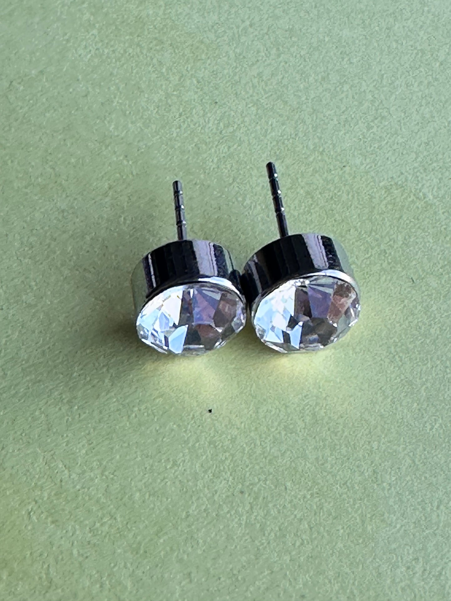 BONES: Dr. Brennan HERO Earrings