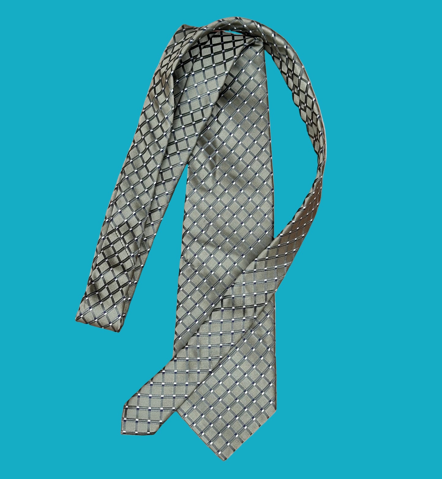 THE OFFICE: Michael Scotts' Production used Necktie