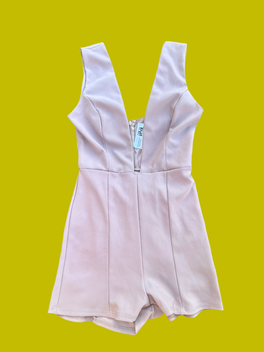 30 ROCK: Jenna’s Nude Summer One-piece (M)