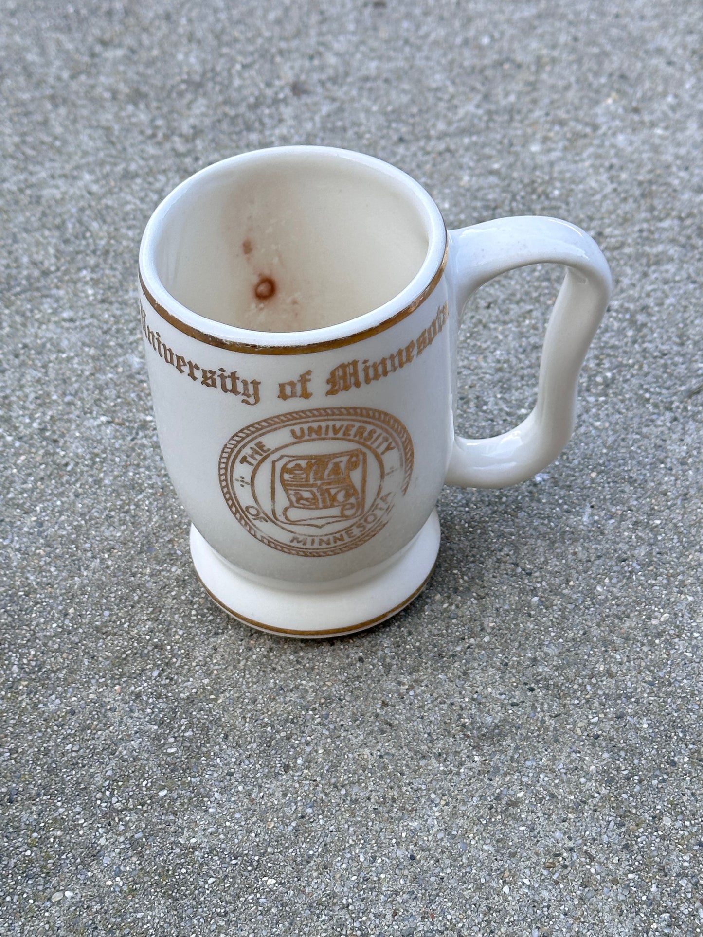 NEW GIRL: Jessica Day's Loft Coffee Mugs