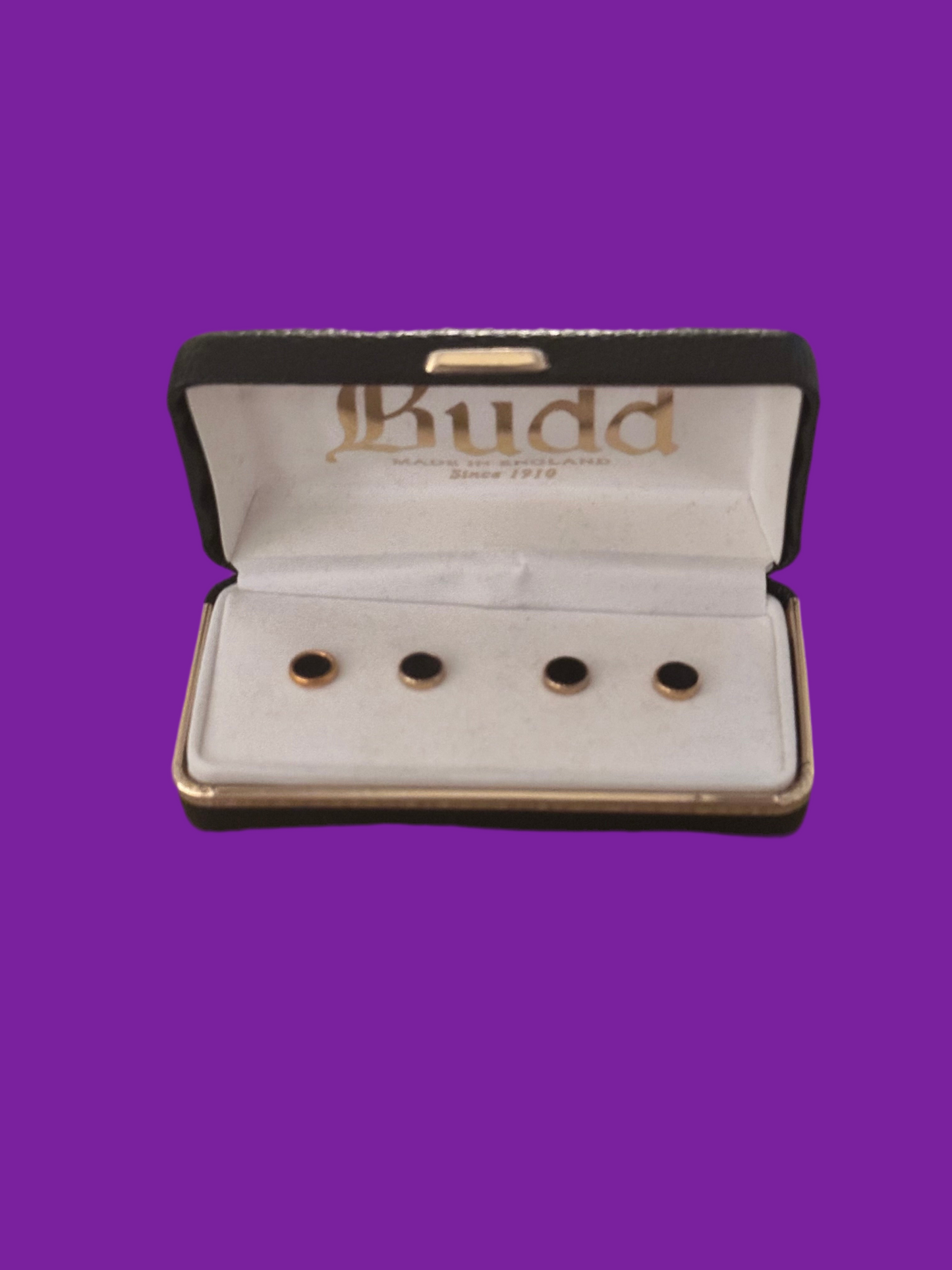 THE GENTLEMEN: Michael’s Tuxedo Shirt Buttons