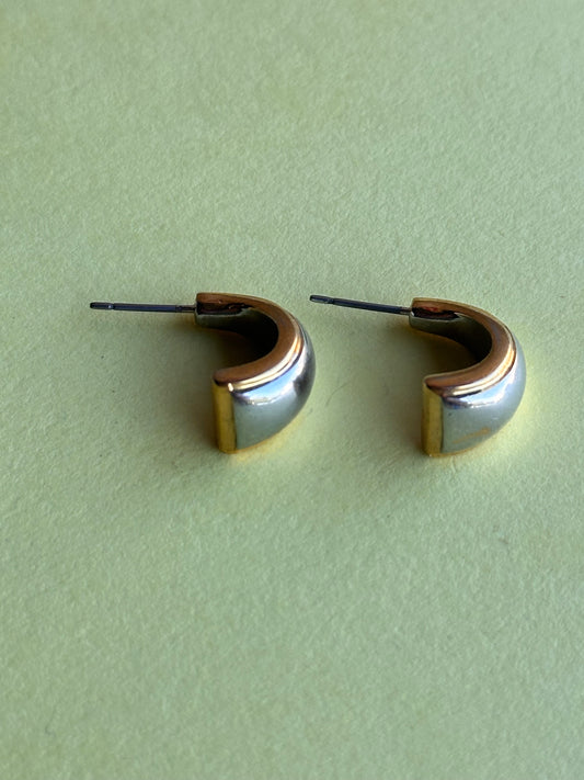 HOUSE: Dr Lisa Cuddy HERO Gold Silver semi-hoop Earrings