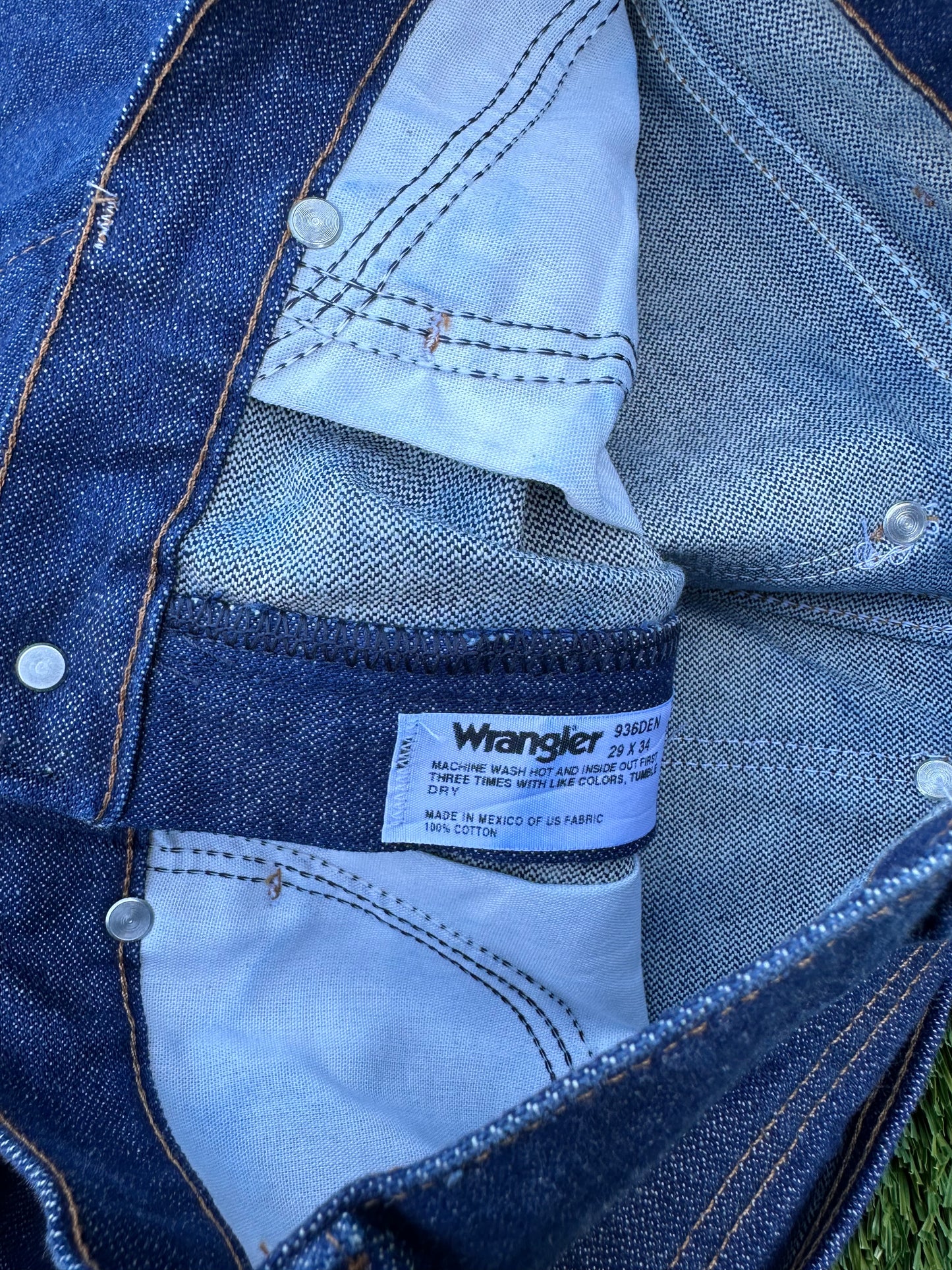 THE GET DOWN: BoBo’s Wrangler Vintage Blue Denim Jeans (29/34)