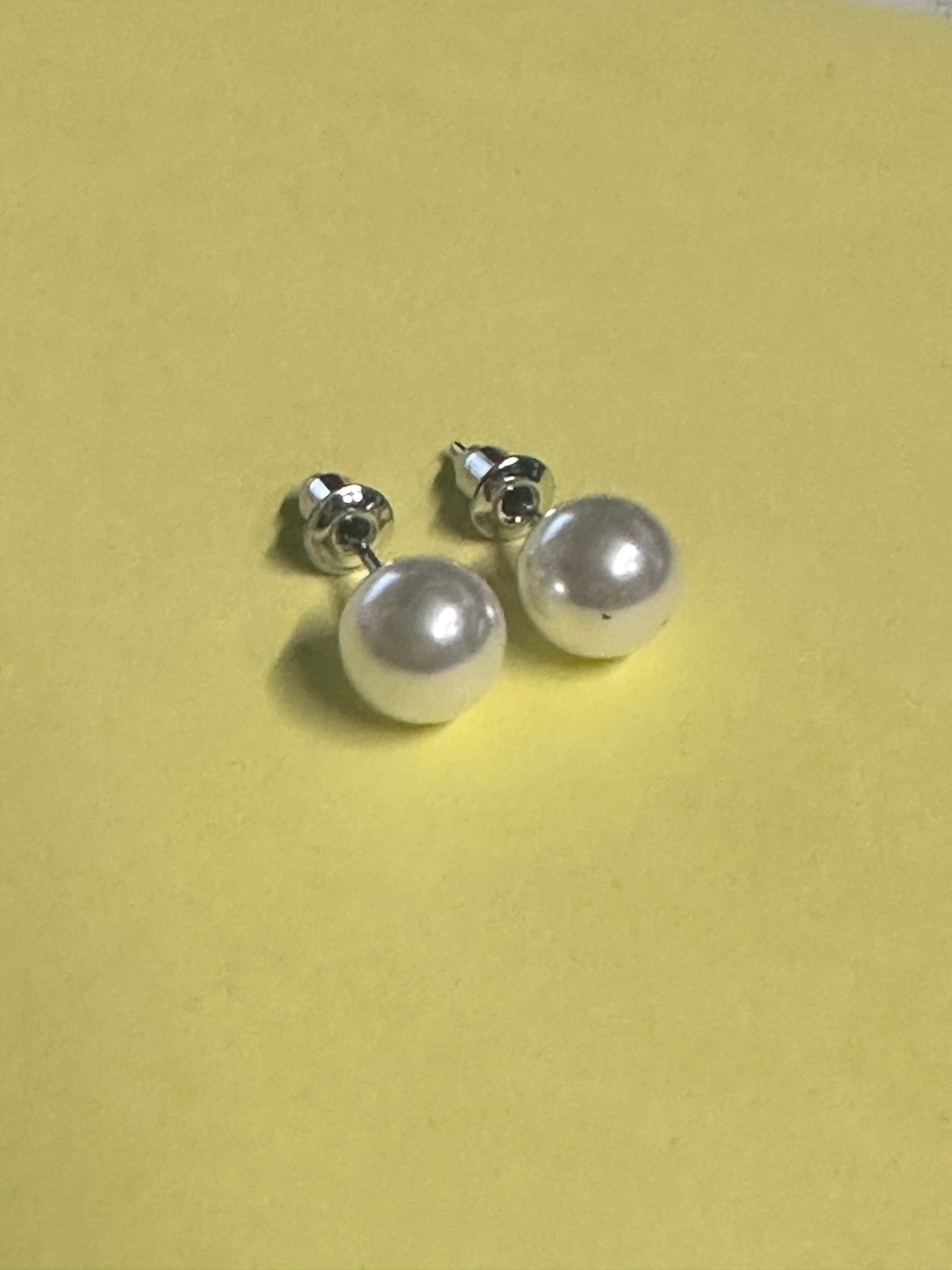 PARKS AND RECREATION: Leslie Knope HERO Earrings