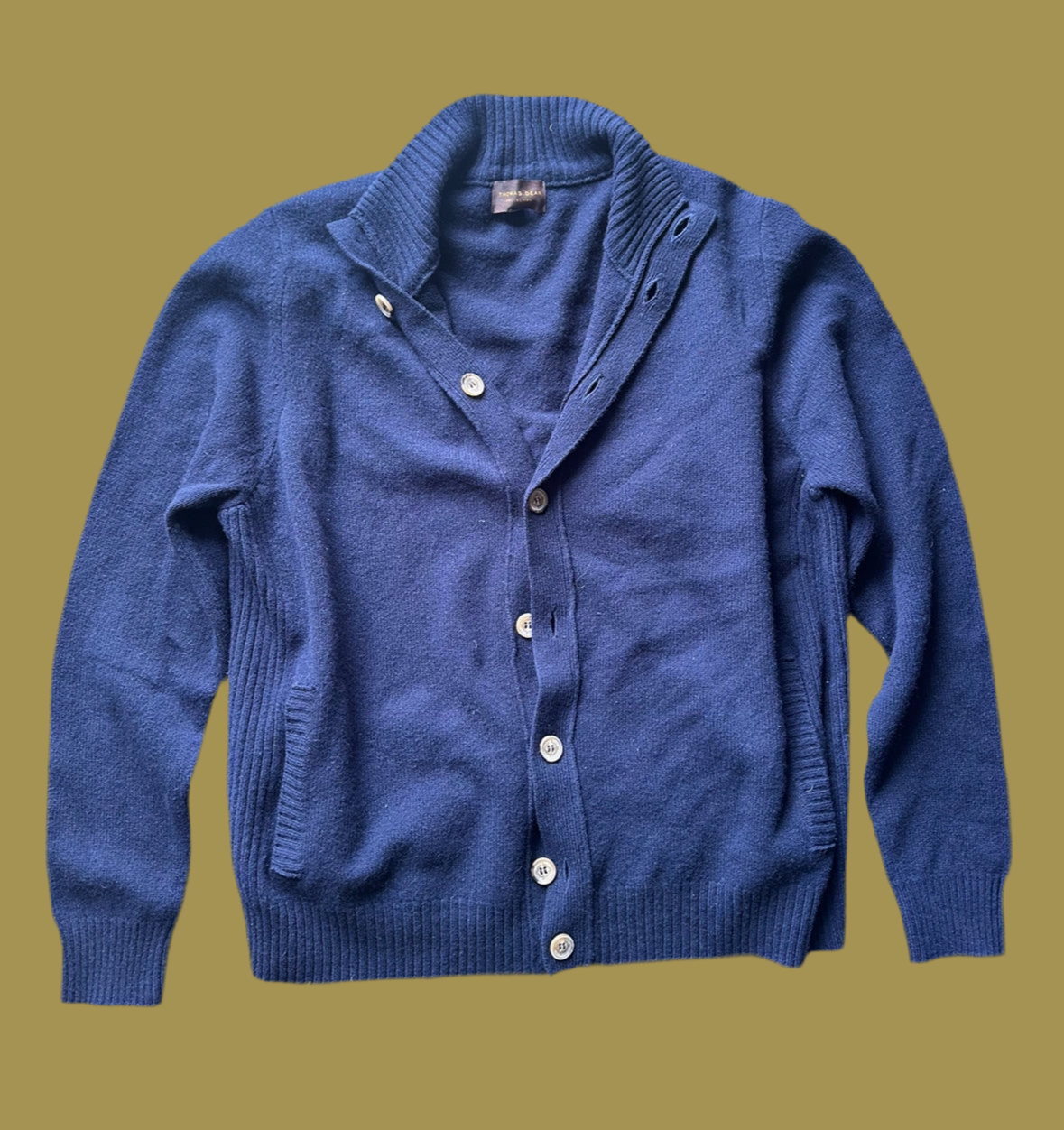 THE GENTLEMEN: Raymond's THOMAS DEAN Navy Blue Button Sweater (M)