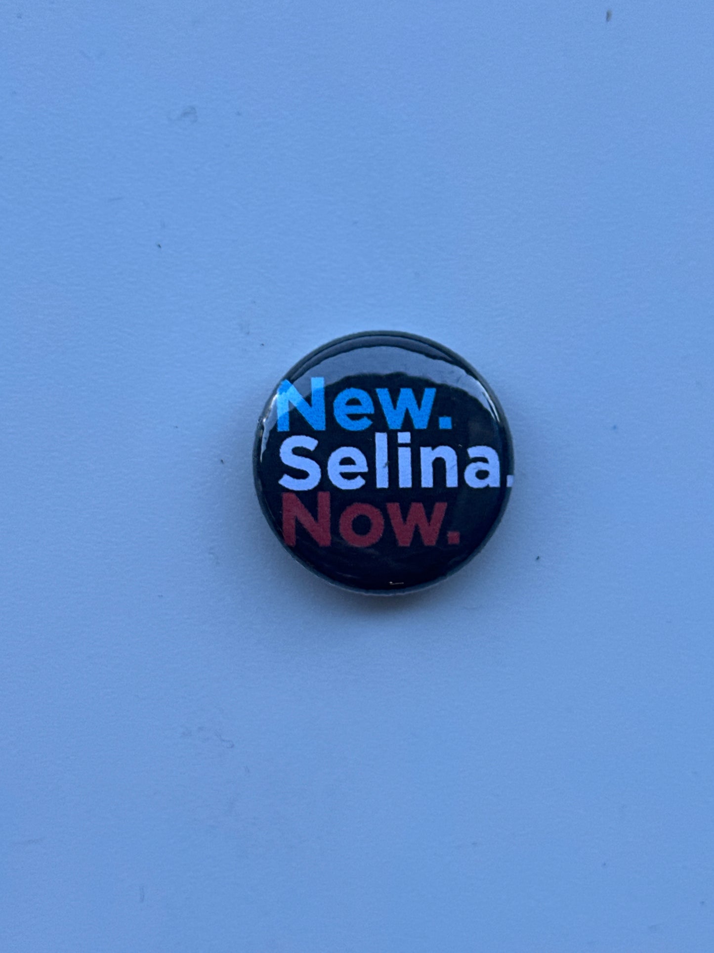 VEEP: Selina HERO x-small Campaign Pin from Season 7