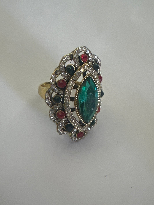 MAD MEN: Meagan Draper's Mid-Century Gold Stone Ring