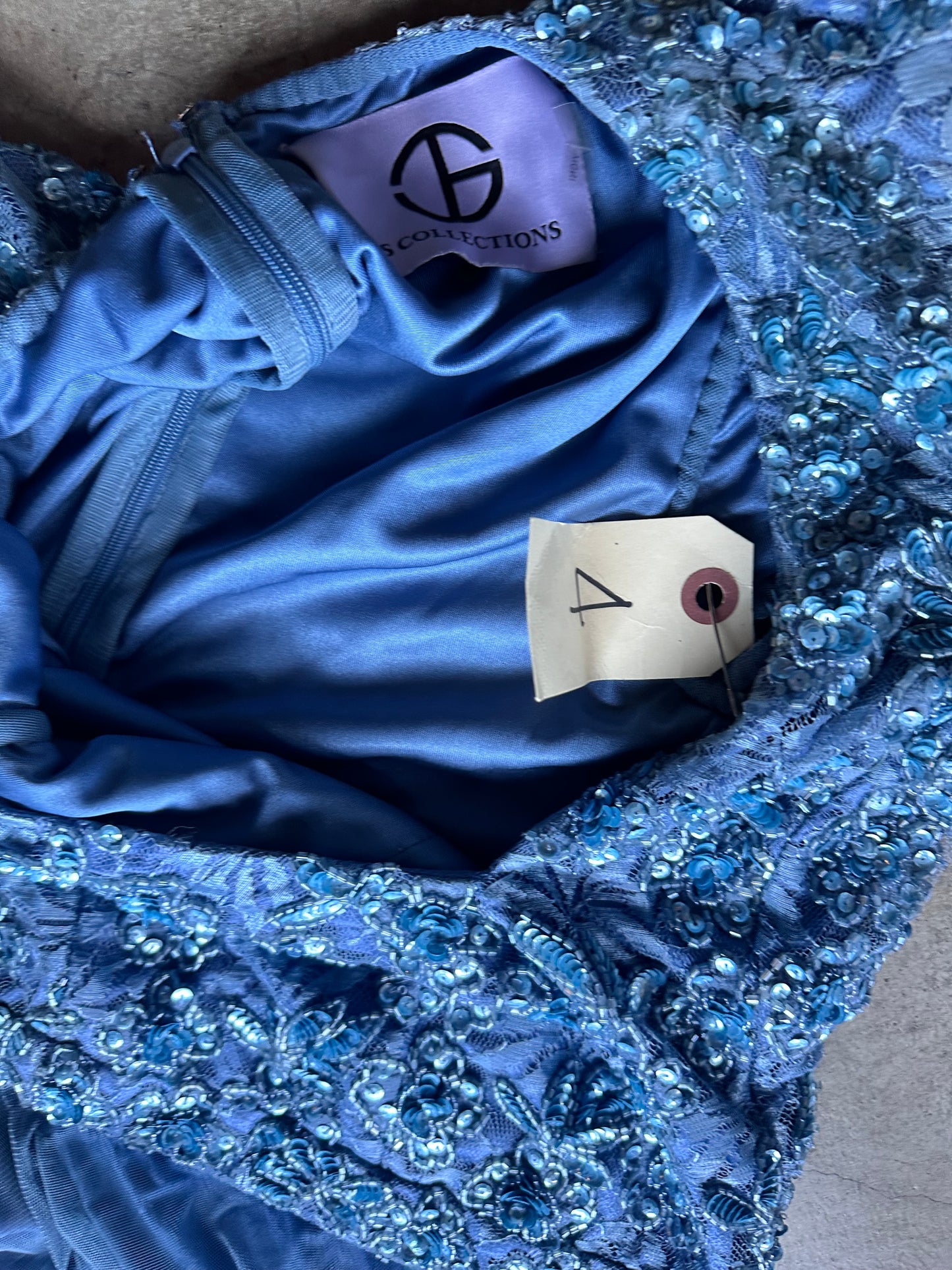 30 ROCK: Avery's S Collection Blue Gown Dress (4)