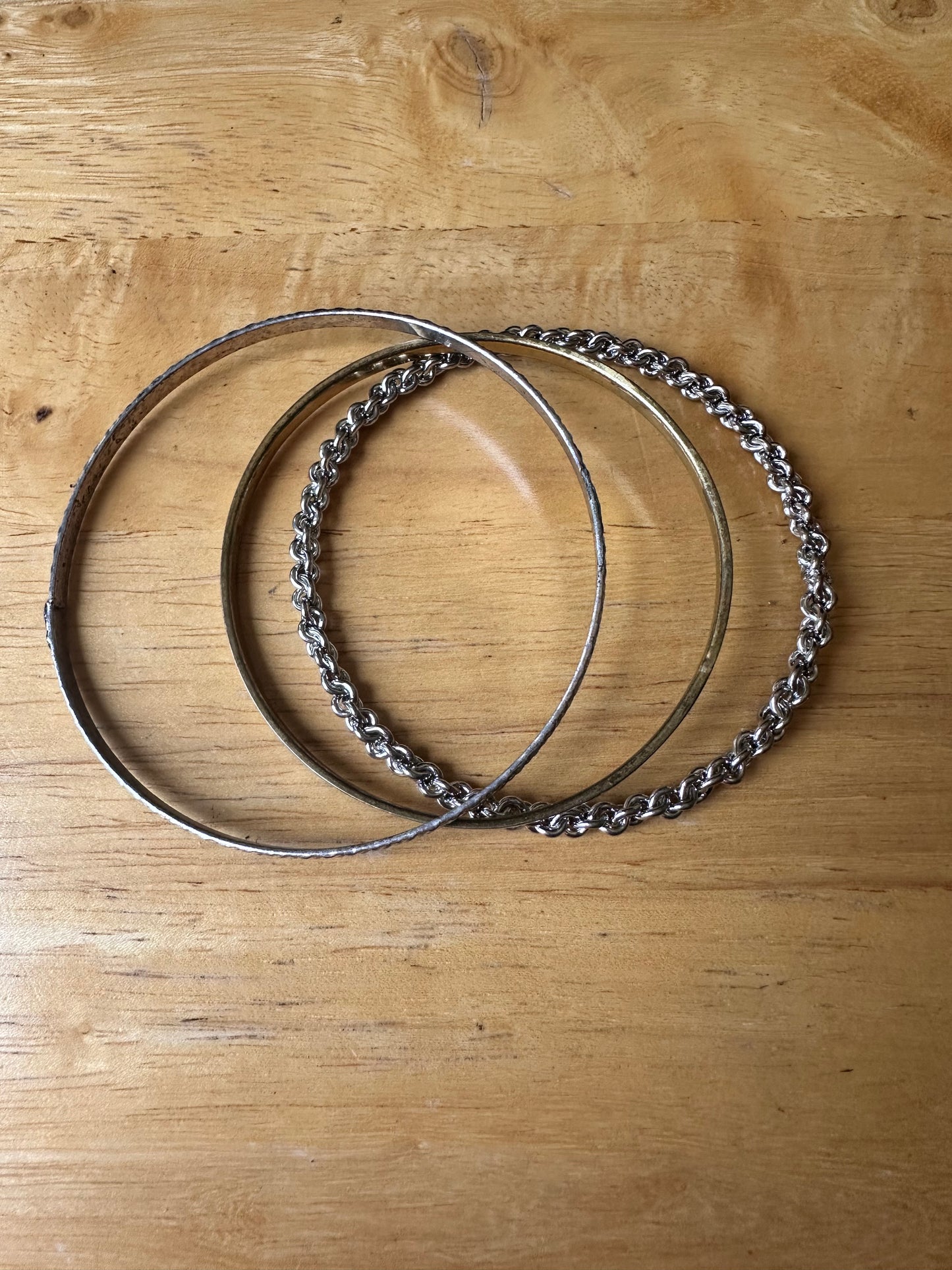NEW GIRL: CeCe's Silver Bangle Bracelets