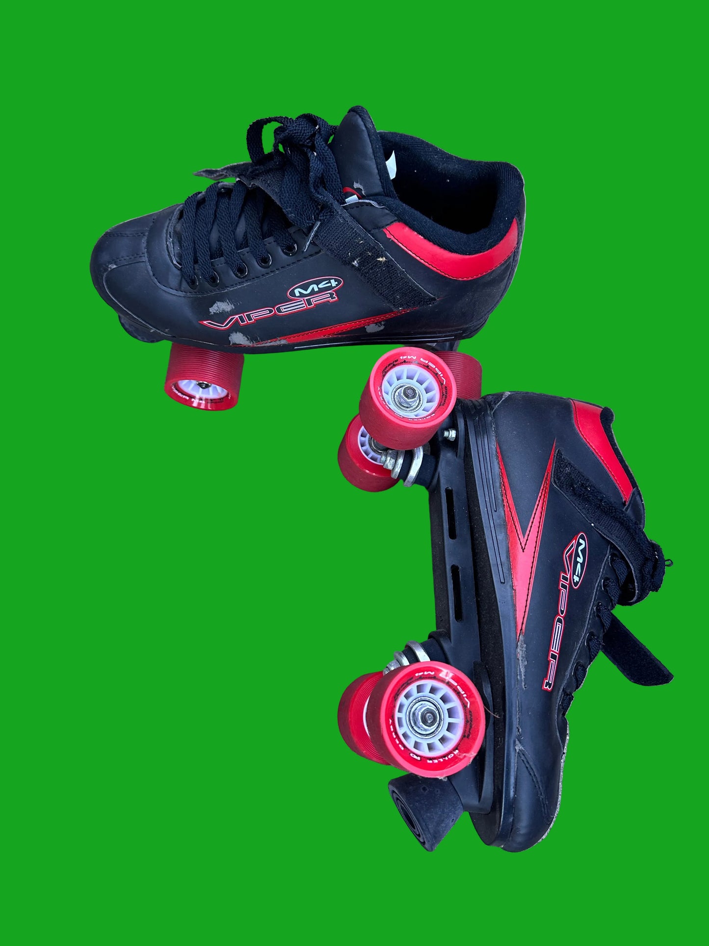 SILICON VALLEY: Gavin Belson's ROLLER SKATES (10)