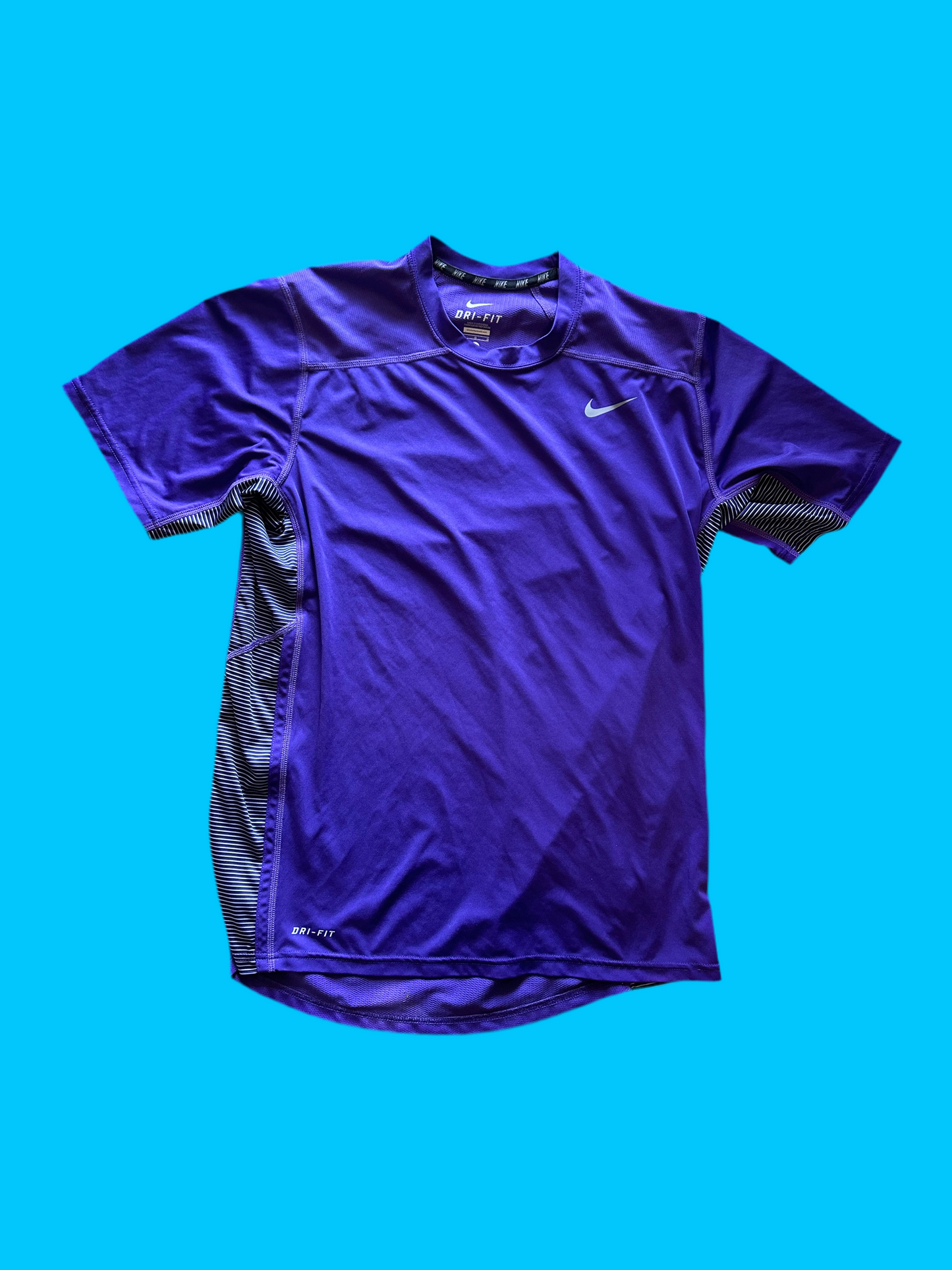 BALLERS: Ricky's Nike Athletic Short Sleeve Shirt (L)