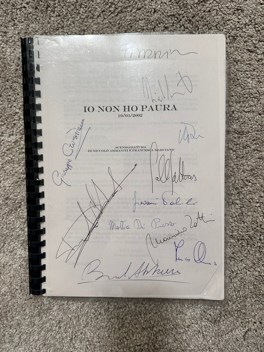 IO NON HAU PAURA MOVIE: Cast and Director Signed Script from MIRAMAX Archive