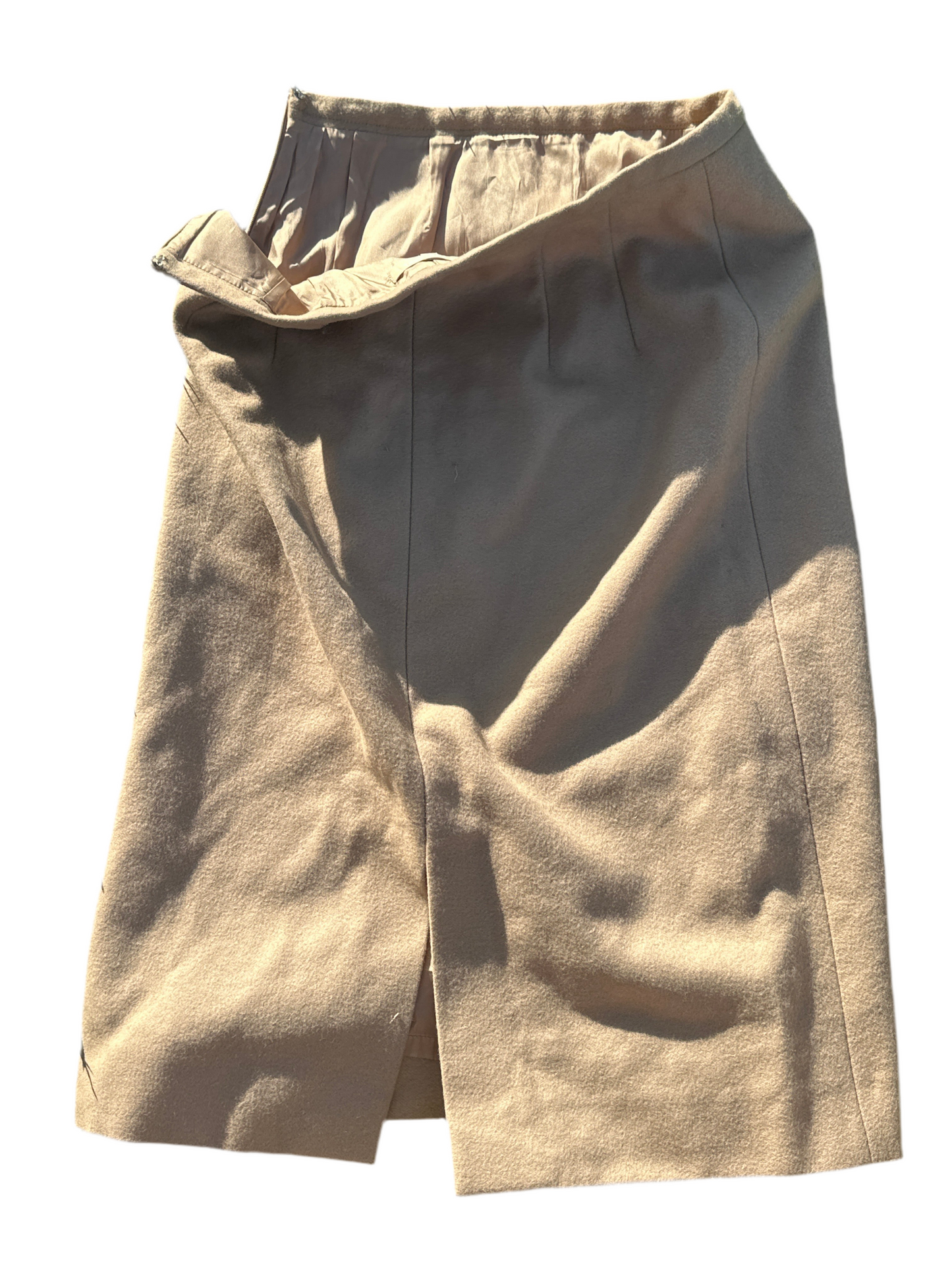 VEEP: Selina's Episode Worn MICHAEL KORS Italian Made tan Skirt (6)