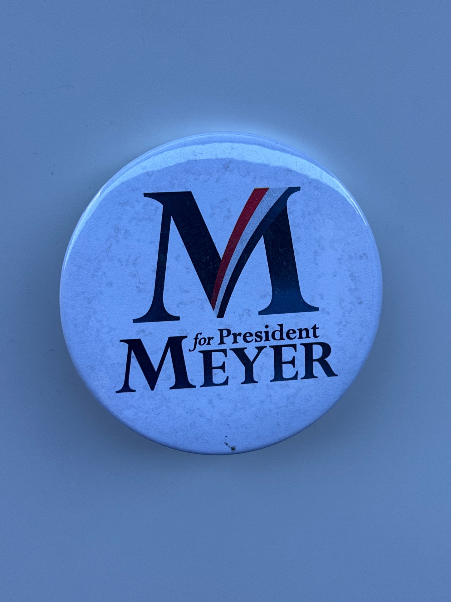 VEEP: HERO large Campaign Pin from Season 6