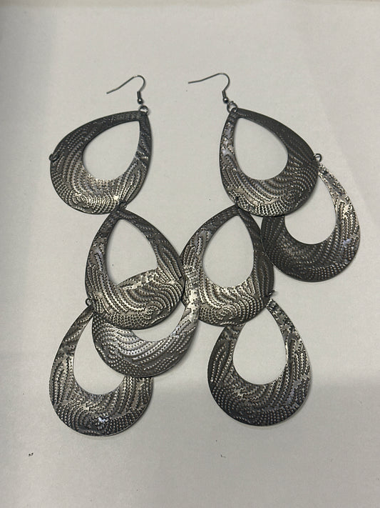 BALLERS: Amber's HERO Large Drop Earrings