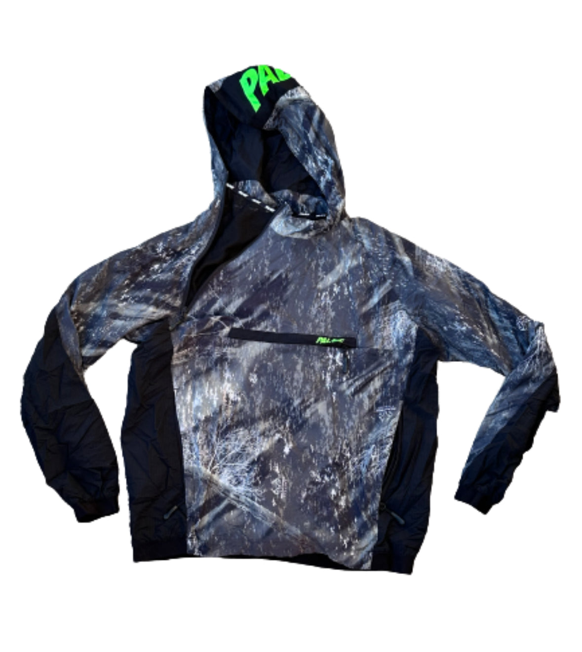 BALLERS: Lavar Hanson's Episode used PALACE | REALTREE FISHING Jacket (M)