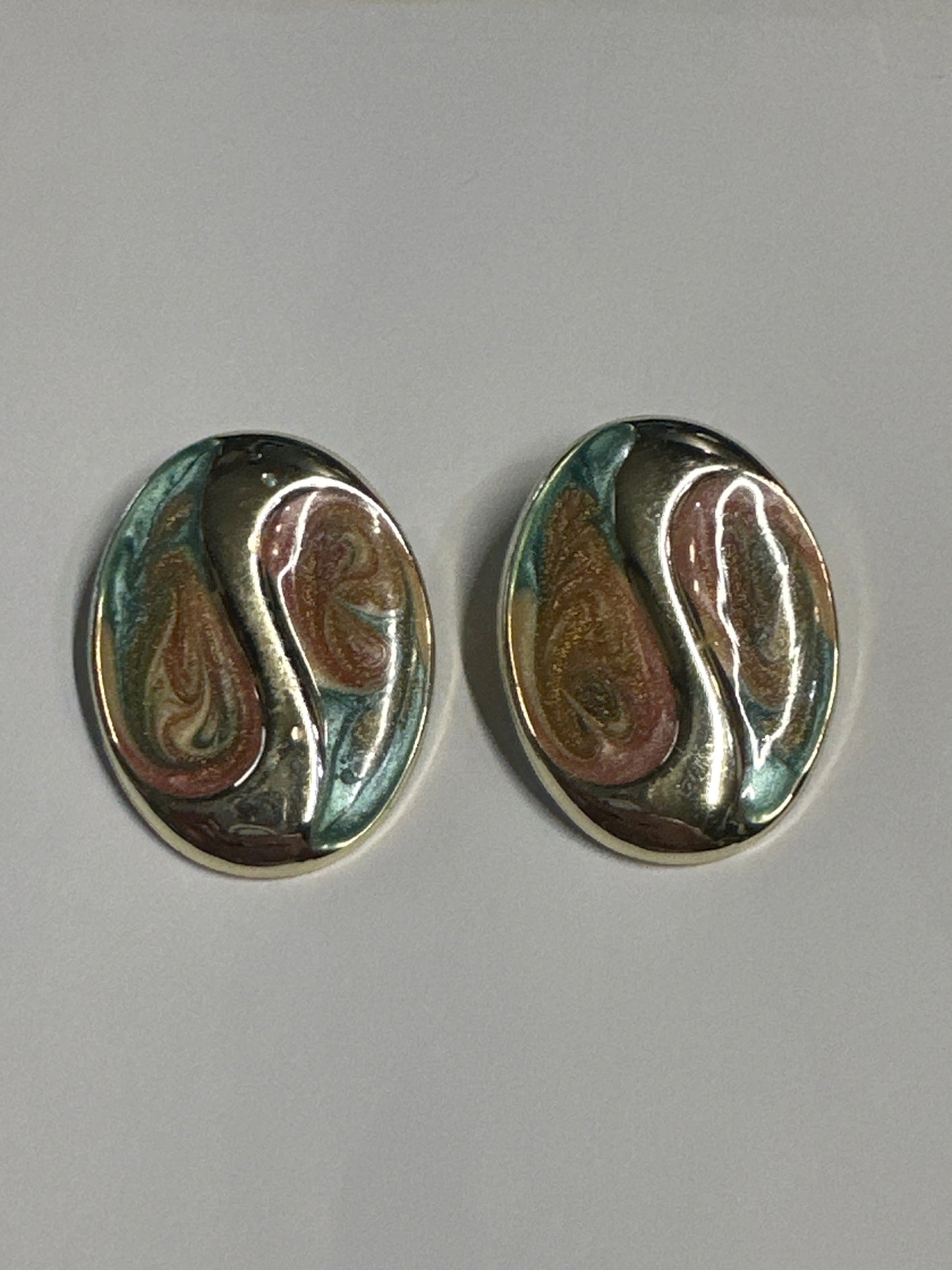 MAD MEN: Joan Harris' Vintage Earrings