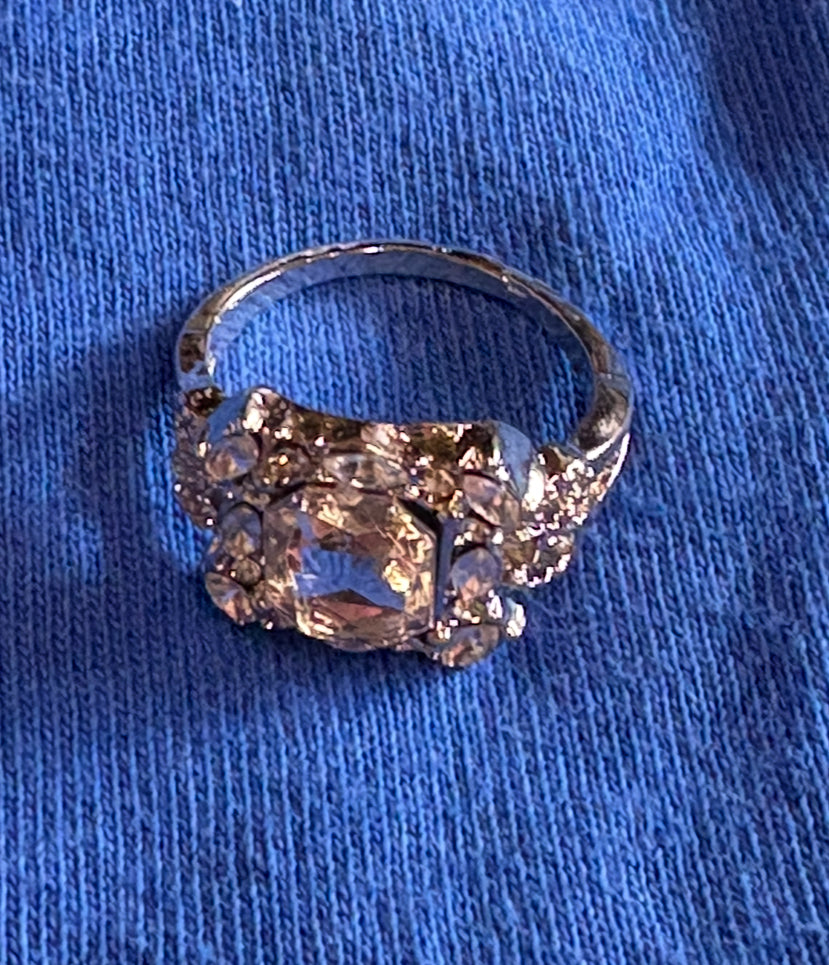 HOUSE: Dr Cameron HERO faux diamond Ring