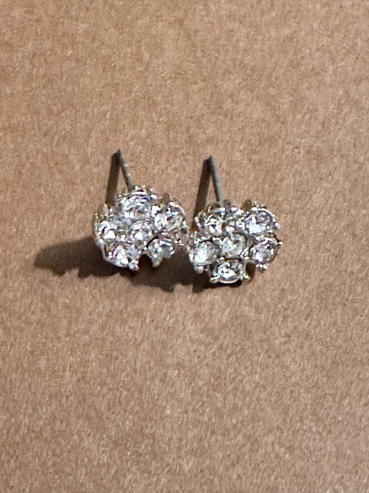 HOUSE: Dr Lisa Cuddy HERO Earrings