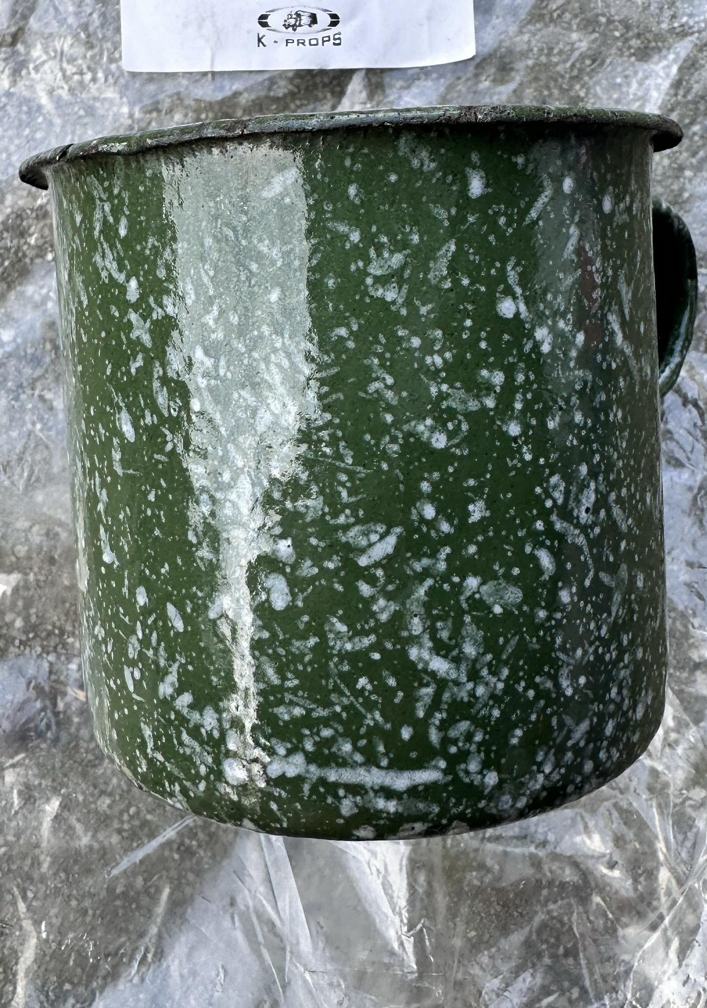 MONUMENTS MEN: Garfield’s HERO Green Metal Cup from Sc. 63