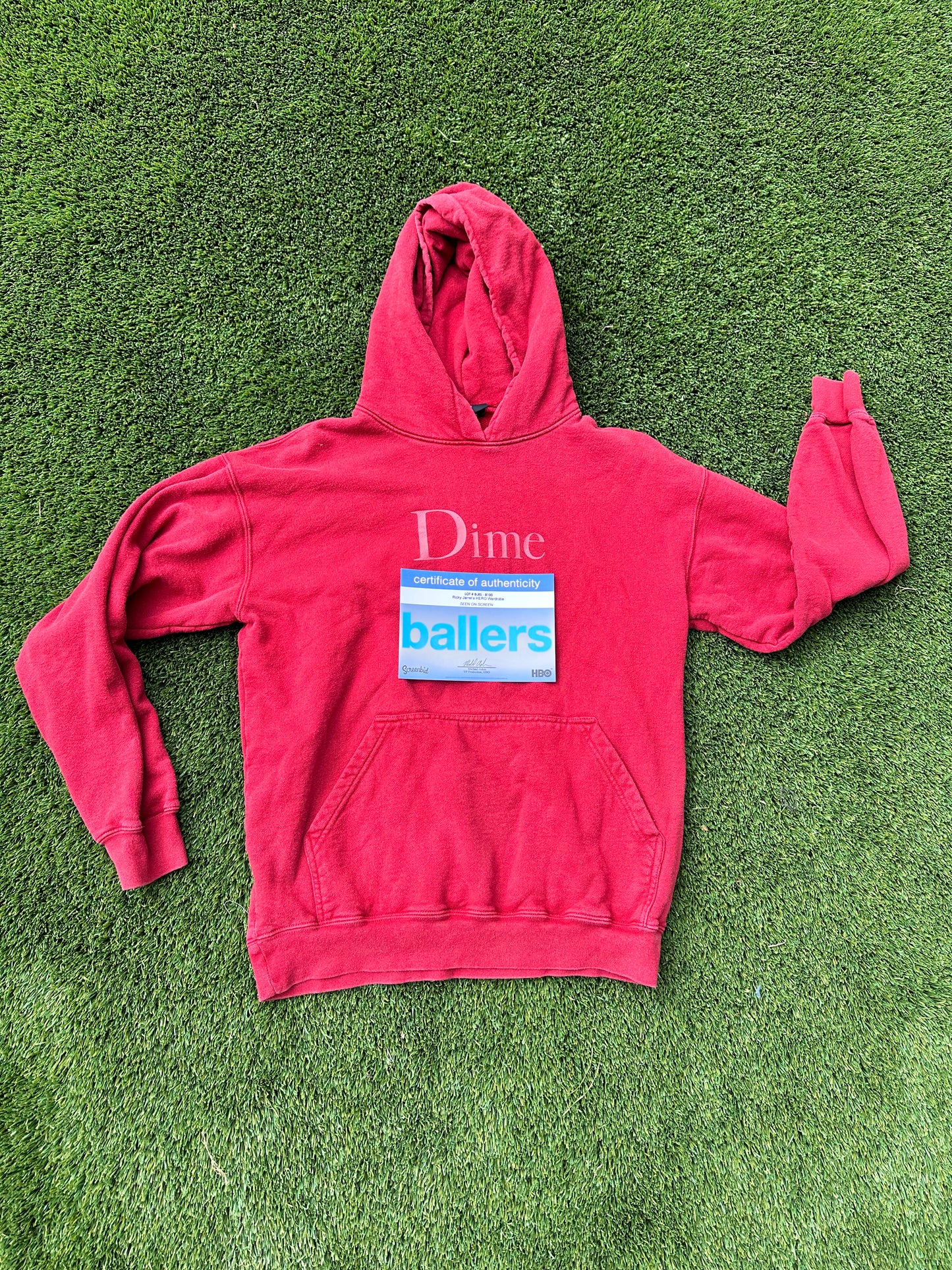 BALLERS: Ricky Jarret’s red DIME Hoodie (M)