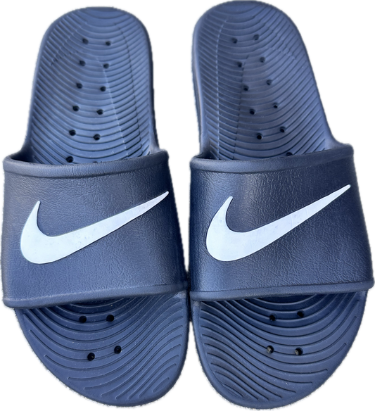 HOUSE: Dr Gregory House NIKE Slides (11/12)