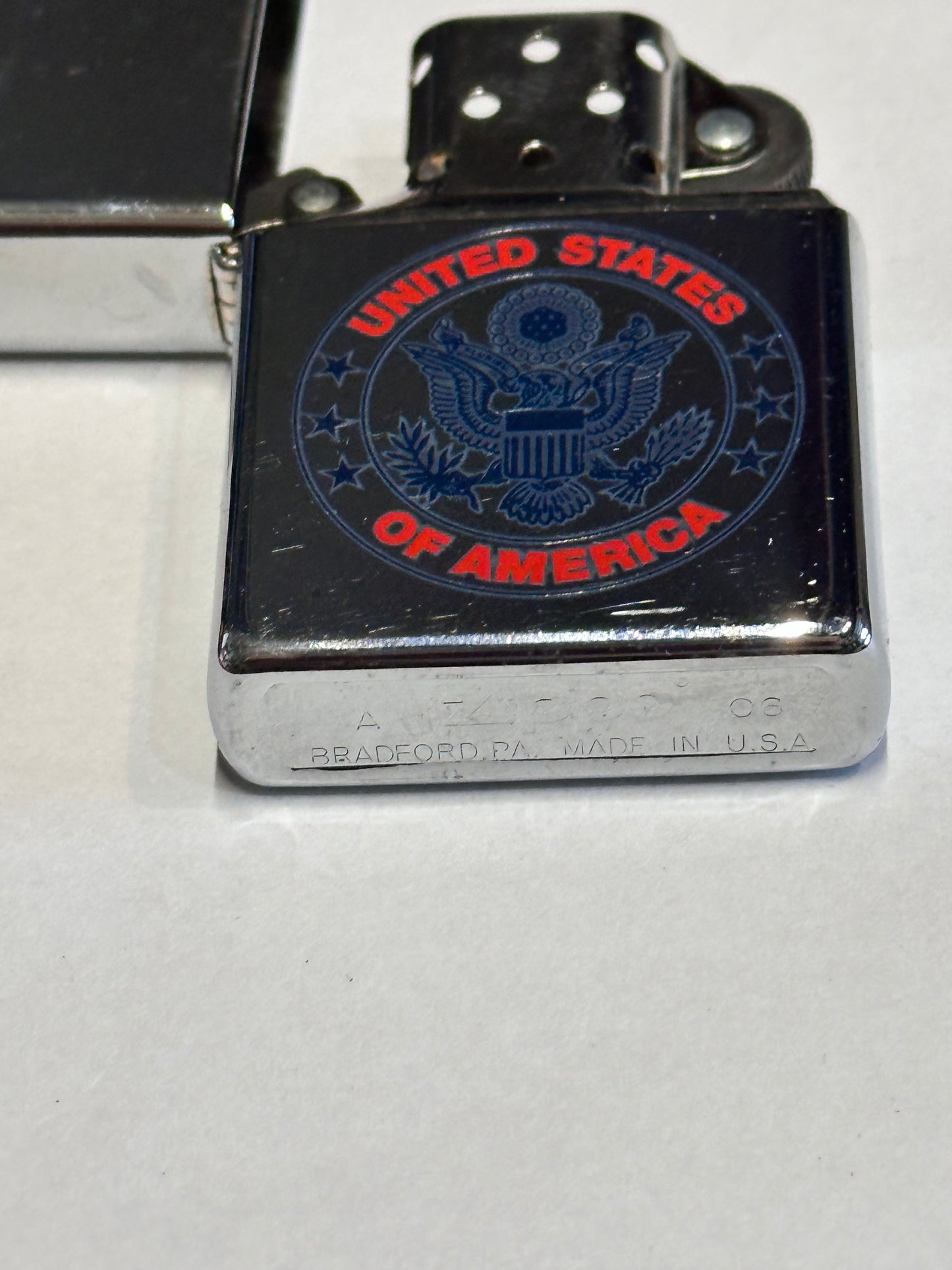 House: Dr. House's HERO Silver United States of America Cigar flame Zippo Lighter and Cigar Prop