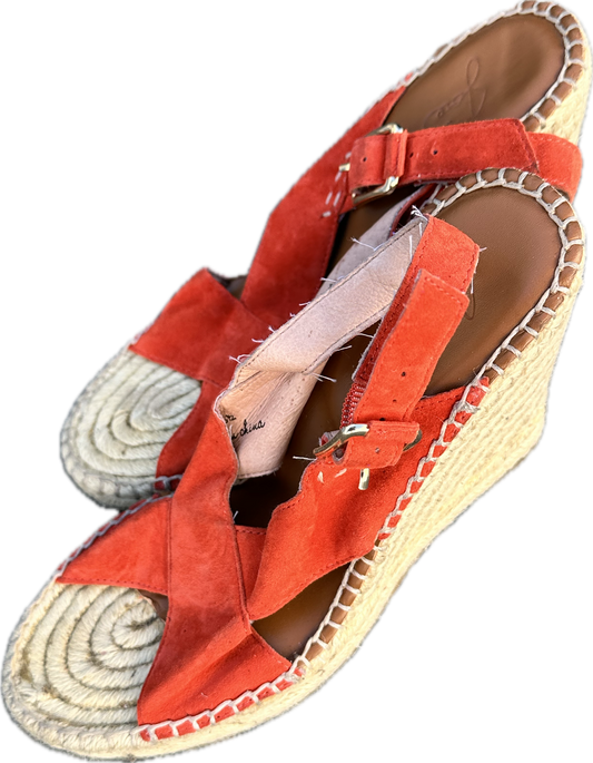 HOUSE: Dr Remy “13” Joe’s Chunk Heel Orange Heel Shoes (5/6)