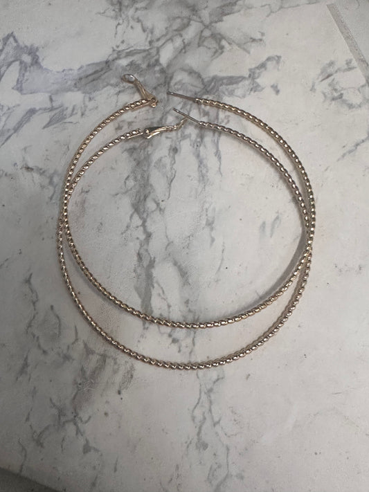 30 Rock: Jenna’s Large Gold Hoop Earrings