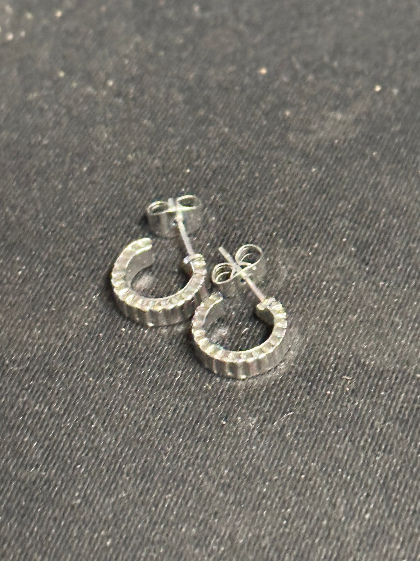 THE OFFICE: Pam Beesly's Silver semi-Hoop Earrings